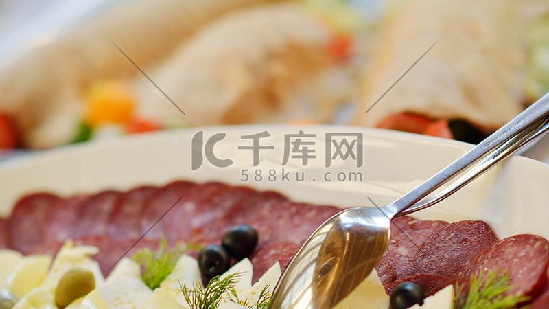 小餐饮老板该不该绕开批发市场，直接找速冻食品厂家